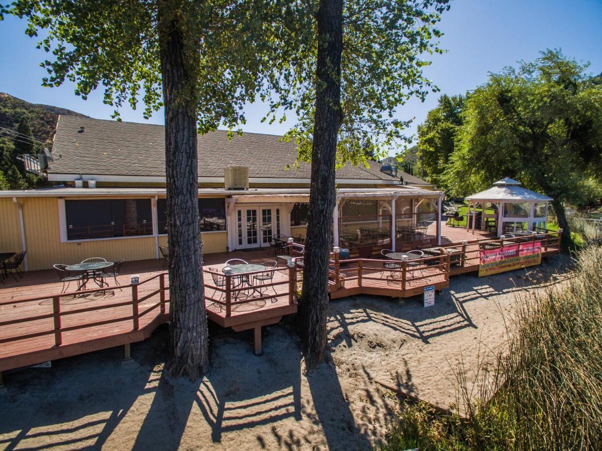 The Lodge At Blue Lakes Upper Lake Exterior foto